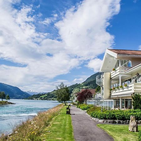 Hotel Loenfjord Лоен Екстериор снимка