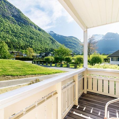 Hotel Loenfjord Лоен Екстериор снимка
