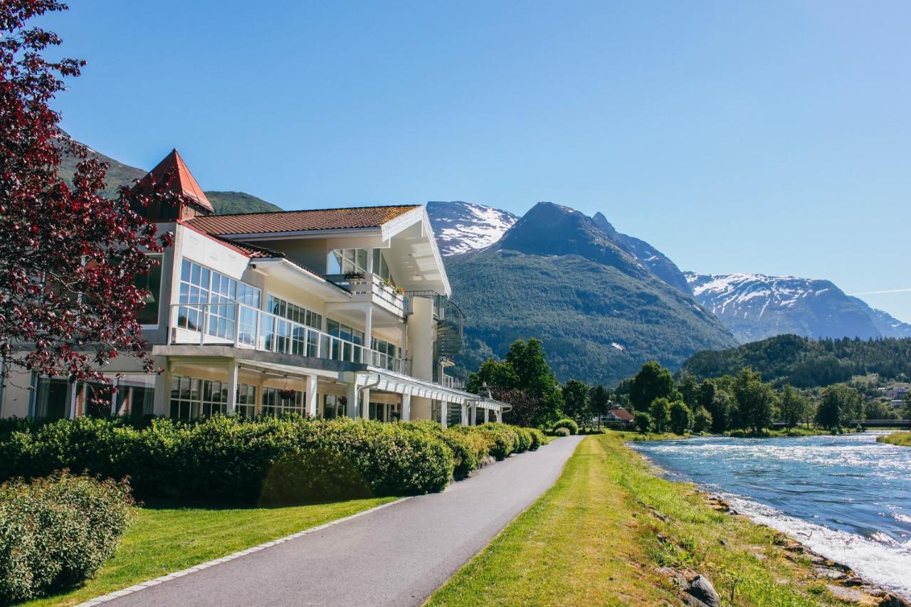 Hotel Loenfjord Лоен Екстериор снимка