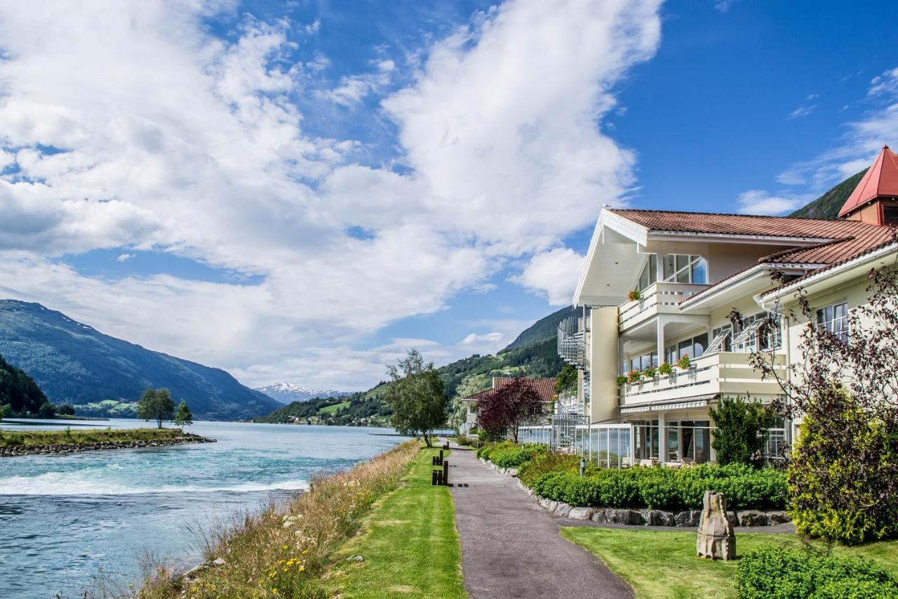 Hotel Loenfjord Лоен Екстериор снимка