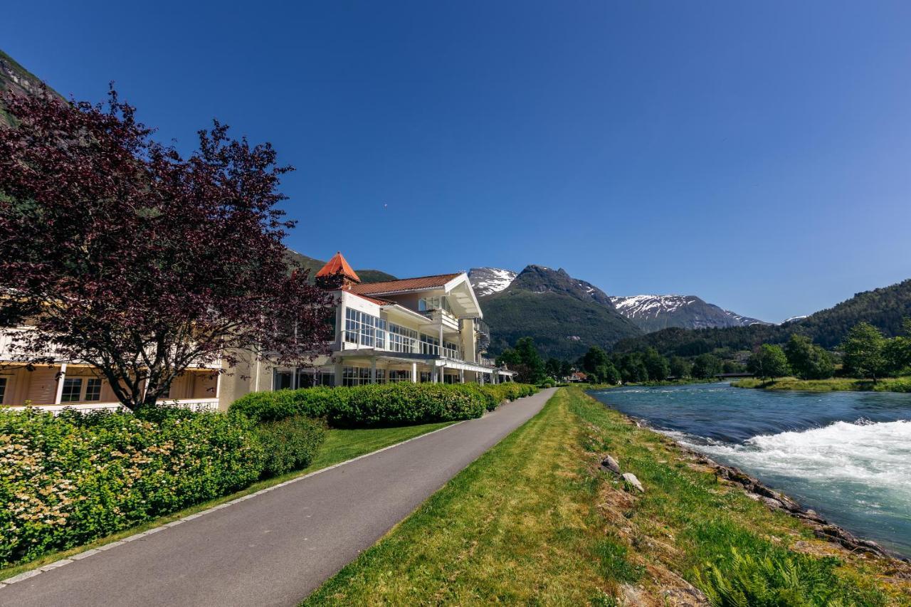 Hotel Loenfjord Лоен Екстериор снимка