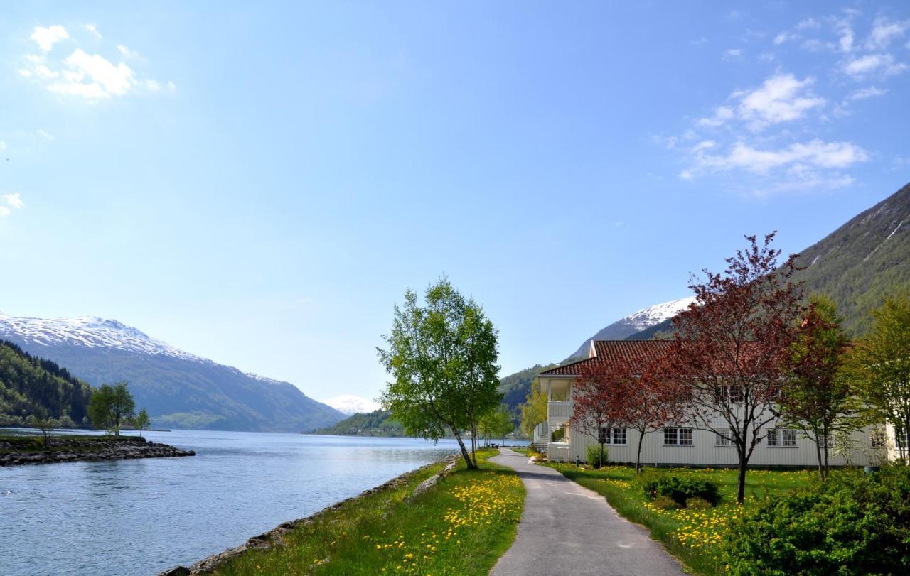 Hotel Loenfjord Лоен Екстериор снимка
