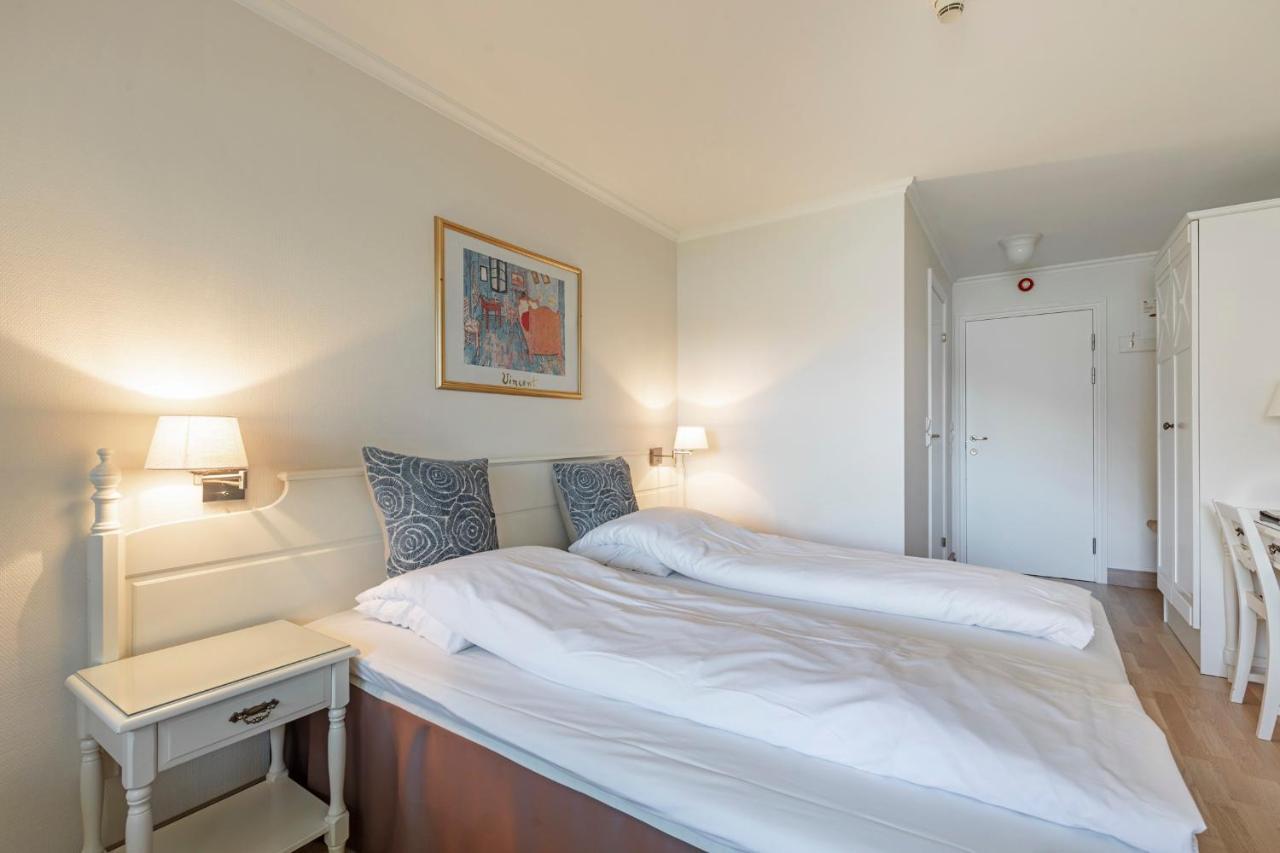Hotel Loenfjord Лоен Екстериор снимка