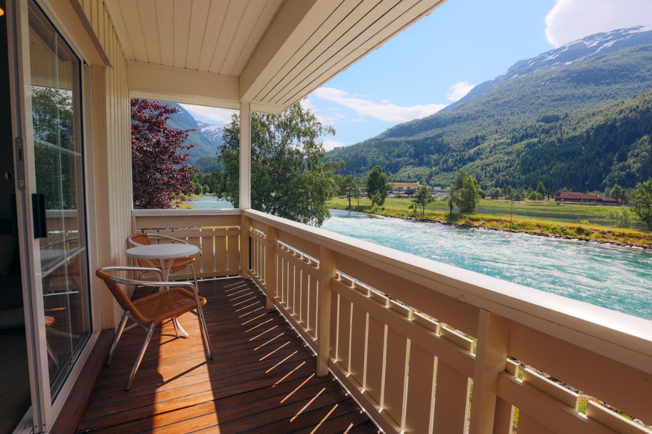 Hotel Loenfjord Лоен Екстериор снимка