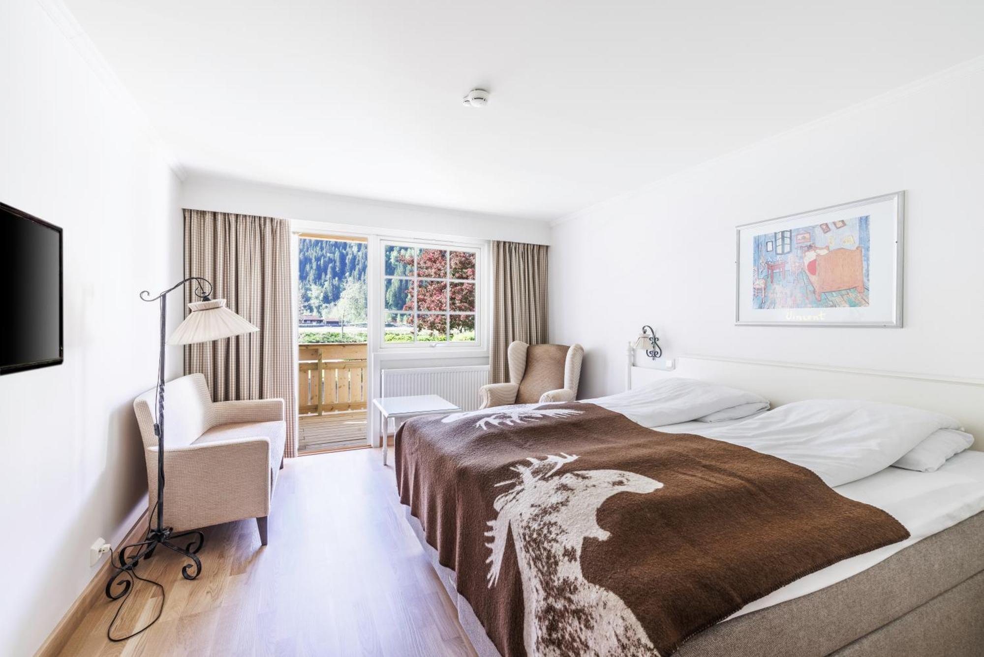 Hotel Loenfjord Лоен Екстериор снимка