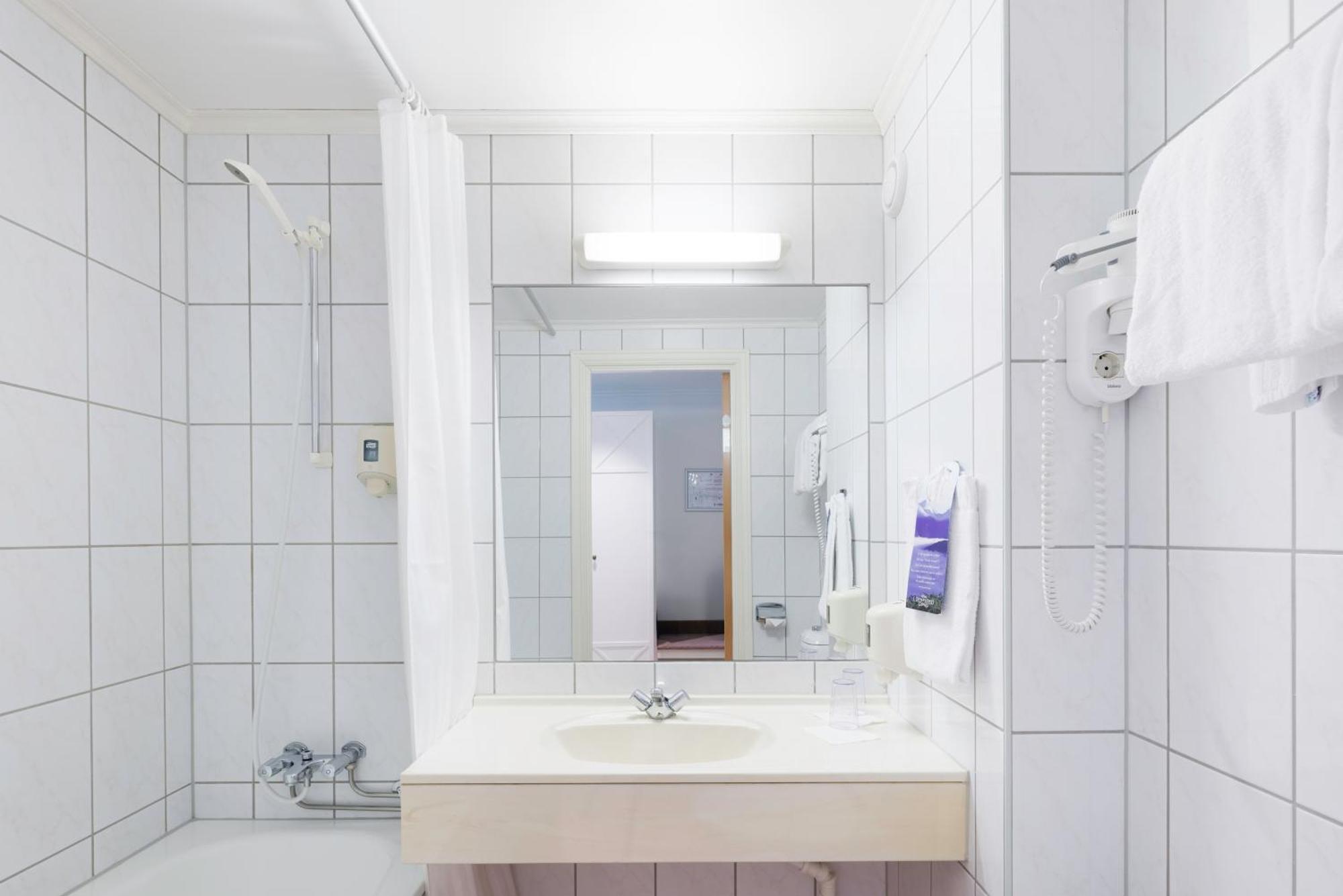 Hotel Loenfjord Лоен Екстериор снимка